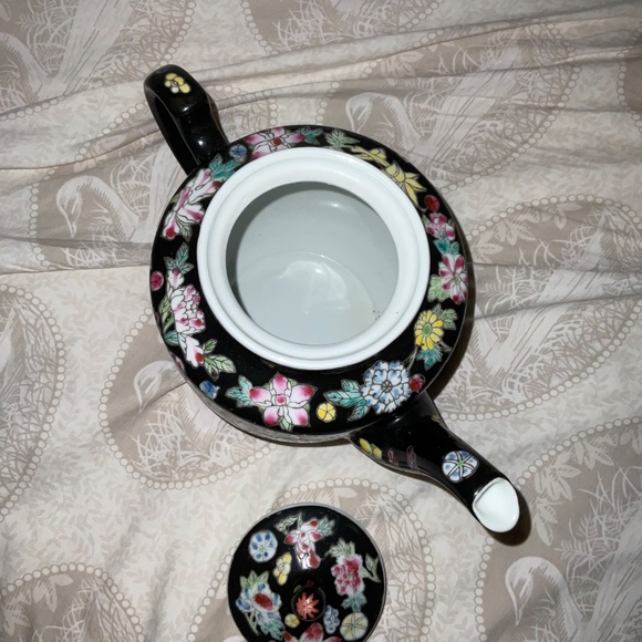 Beautiful vintage hand-painted Chinese Tea pot - Picture 2 of 4